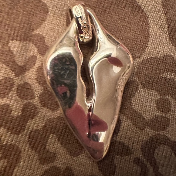 RLM Studios silver heart stamped “FORGIVE” with sterling silver safety clasp! ❤️ - Picture 4 of 6